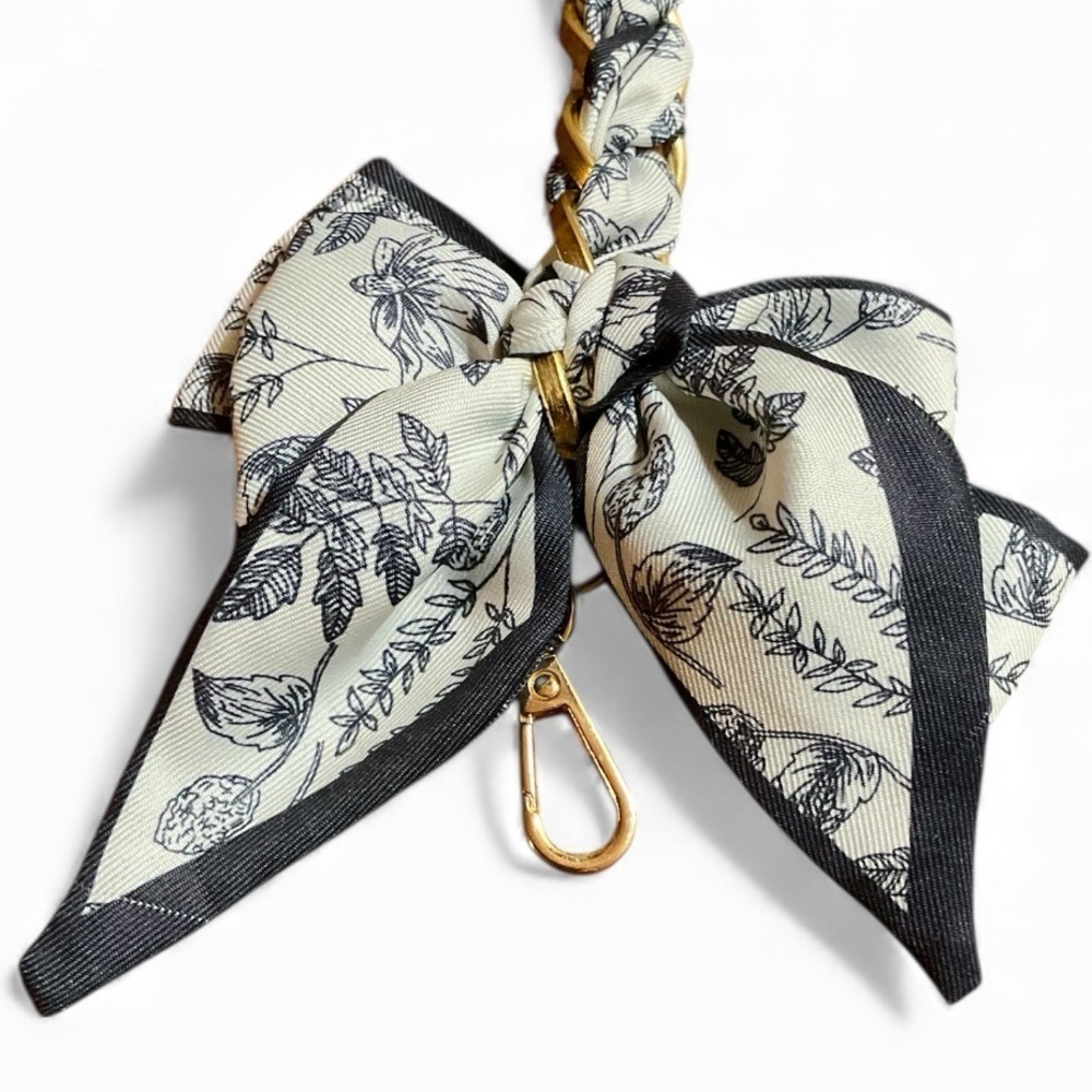 Bag Strap Extender or Bag Charm - Picture 2 of 3